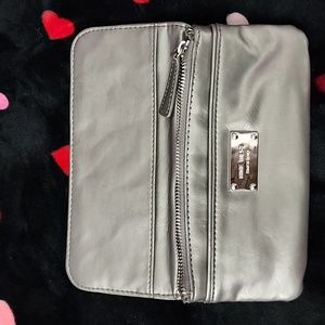 Nine west wallet